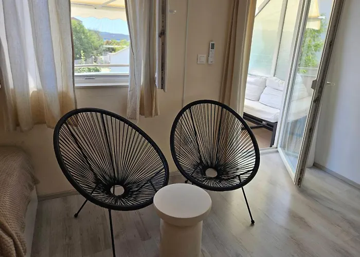 Charming Seaside Apartments Noa & Jakov, Zaboric Sibenik