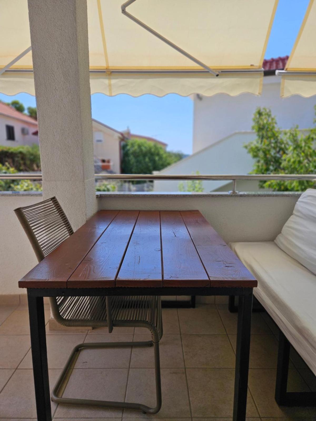 Apartment Charming Seaside Noa & Jakov, Sibenik Zaboric